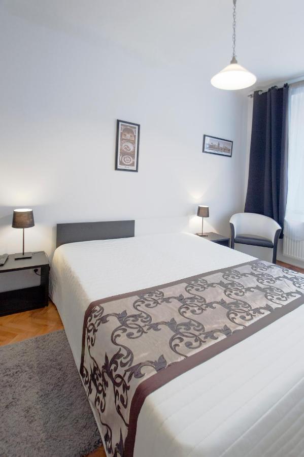 Modern Apartment Skolska 20 Prague Ngoại thất bức ảnh